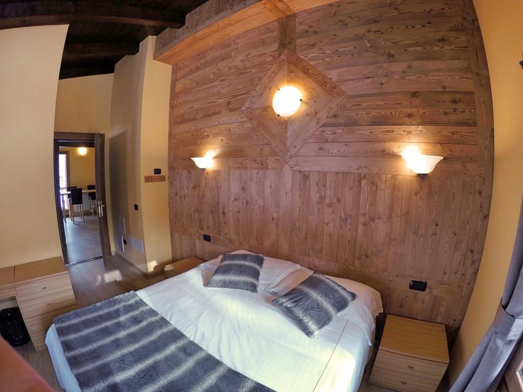 Chalet Alpina Hotel & Apartments La Thuile Eksteriør billede