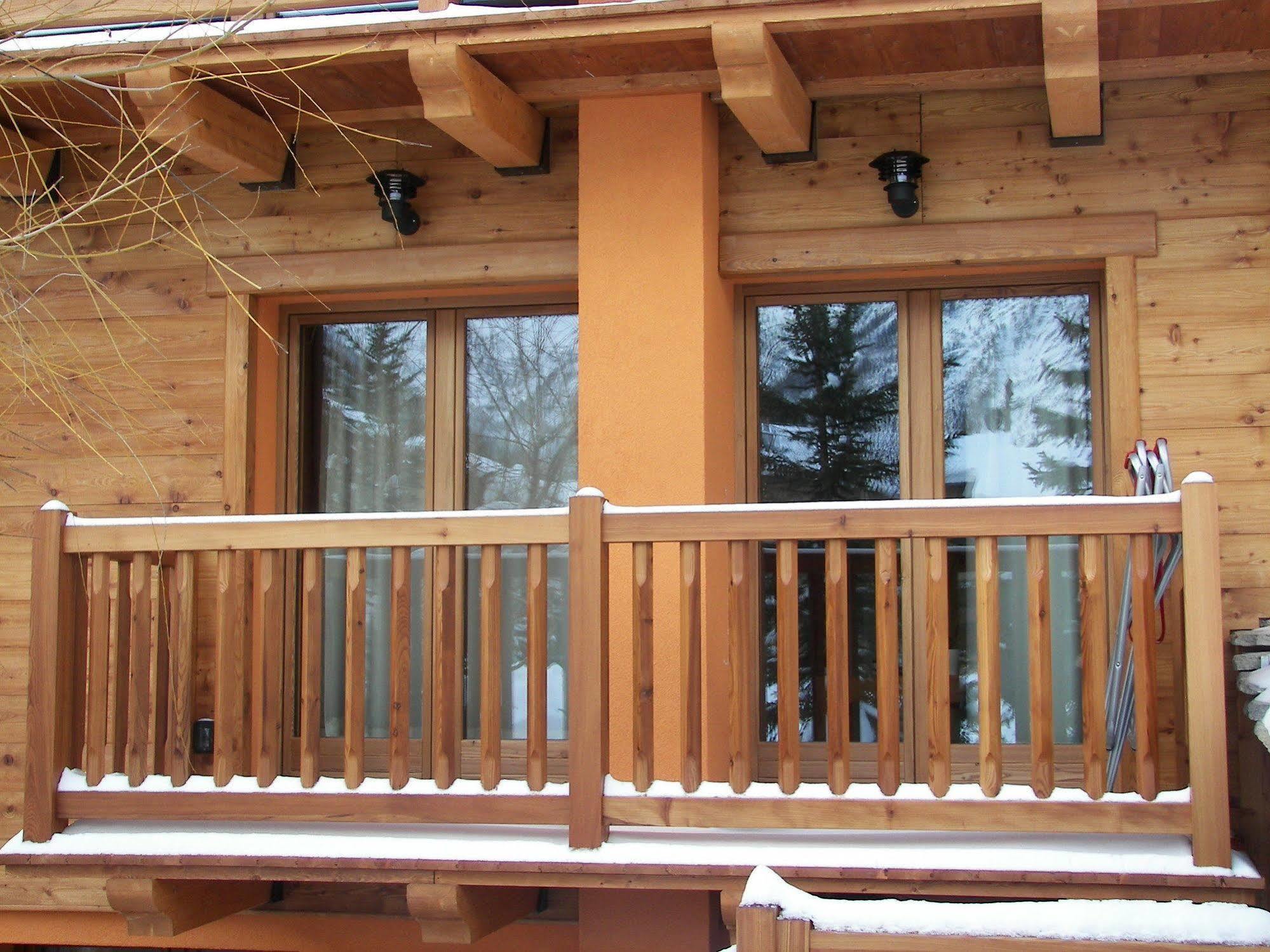 Chalet Alpina Hotel & Apartments La Thuile Eksteriør billede